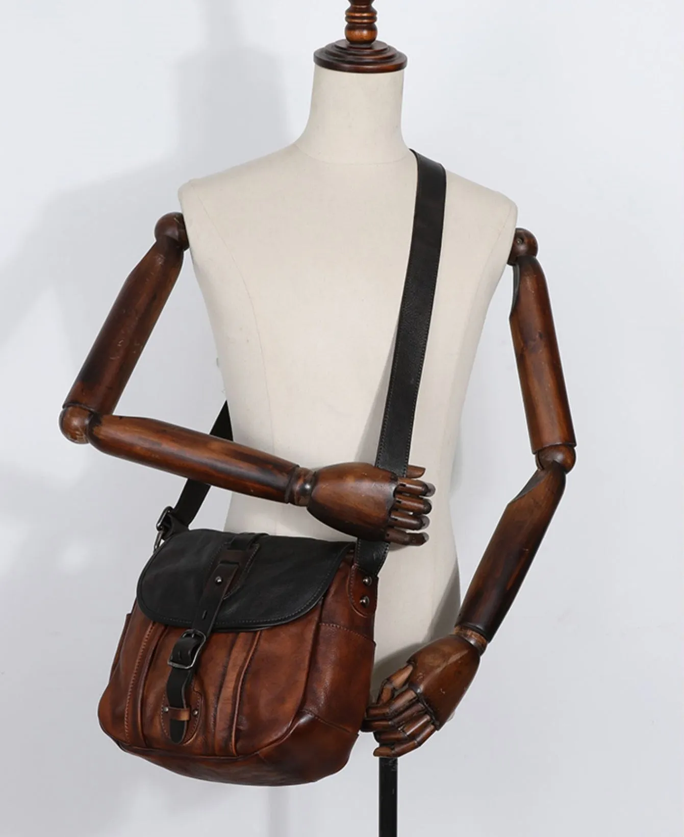 Best Brown Leather Womens Shoulder Bag Vintage School Messenger Bag for Ladies