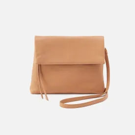 Draft Crossbody in Pebbled Leather - Sandstorm